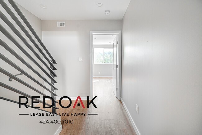 Building Photo - 4506 Esmeralda St