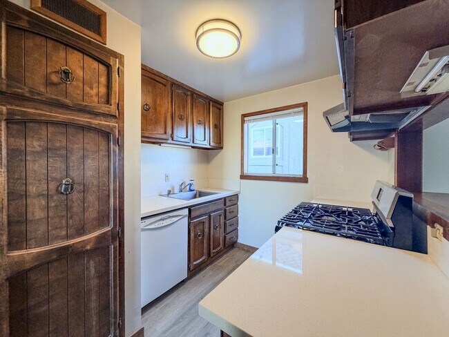 Building Photo - Incredible Value Just Steps from the Sand | 1 Bed 1 Bath Upper Unit  | Silver Strand Beach | Unfu...