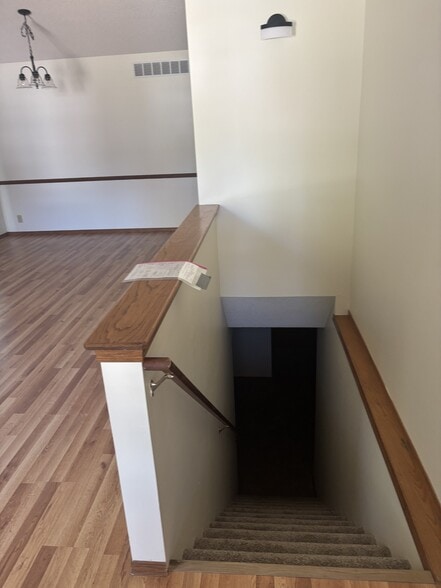 Building Photo - 10317 W Delano Ave