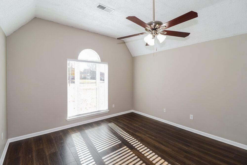 Building Photo - 7658 Shadow Hills Dr