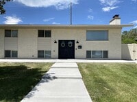 Building Photo - 1271 Oros Ave S