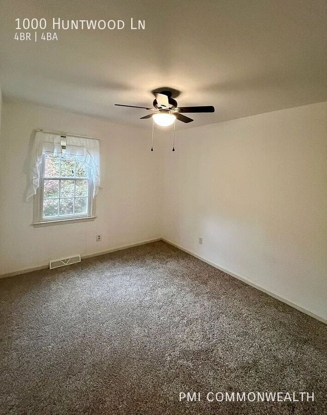 Building Photo - 1000 Huntwood Ln