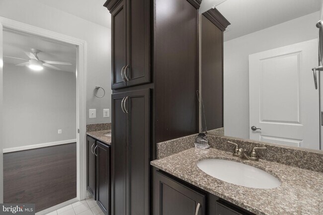 Building Photo - 945 Kayley Dr