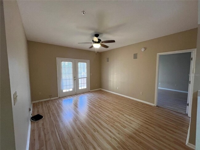 Building Photo - 14353 Fredricksburg Dr