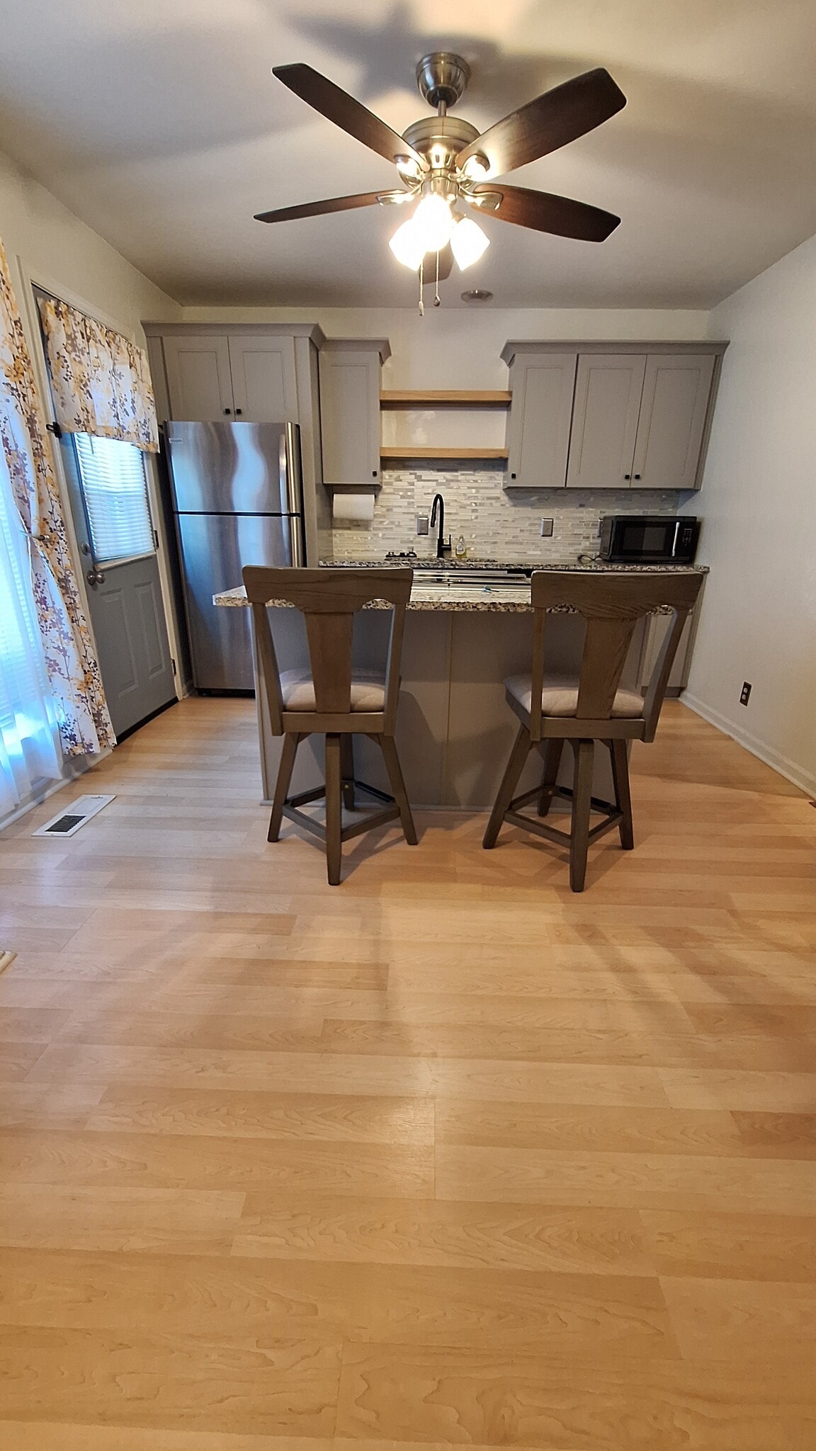 Kitchen - 217 Walton Ferry Rd