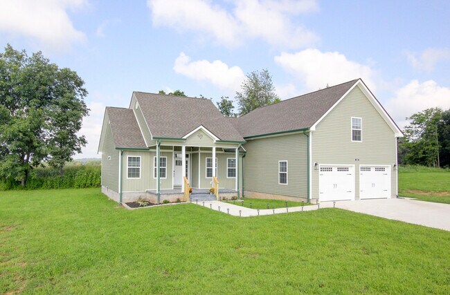 Building Photo - 133 Riverbend Dr