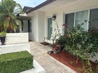 Building Photo - 12500 SW 104th Terrace