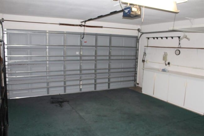 Building Photo - 1114 Presque Isle Dr