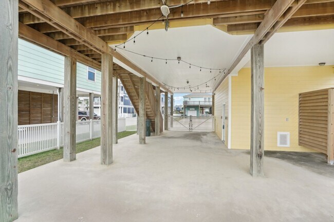 Building Photo - 22123 Cantina Dr