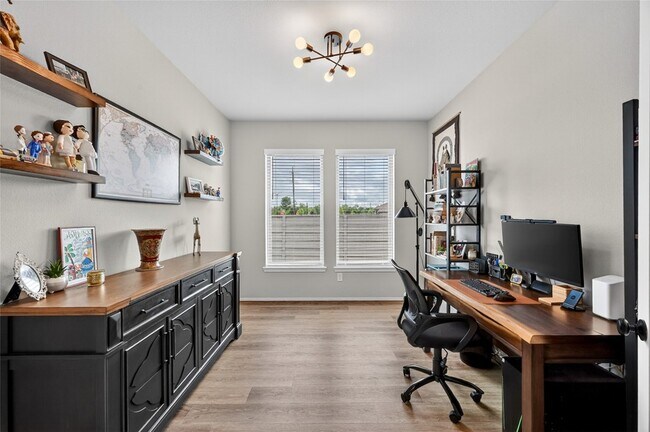 Building Photo - 4731 Cedar Butte Ln