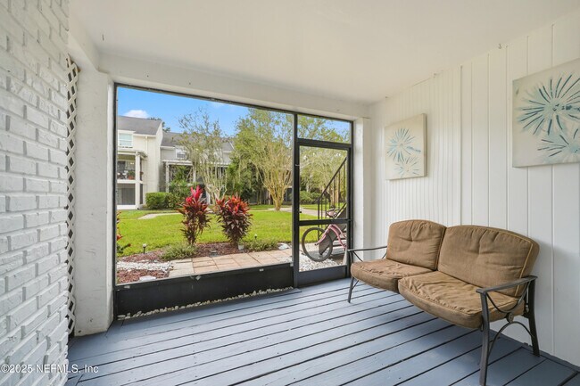 Building Photo - 4329 Plaza Gate Ln S