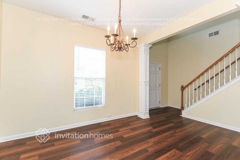 Building Photo - 14712 Castletown House Dr