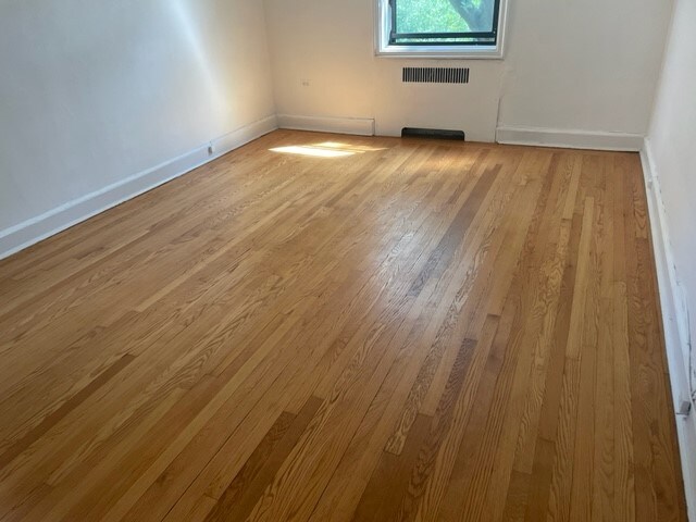 Building Photo - 425 Larchmont Acres