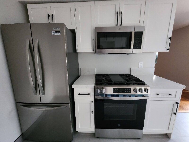 Building Photo - 1442 Stanford St