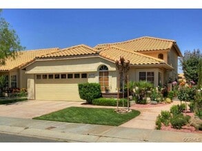Building Photo - 1046 Southern Hills Dr
