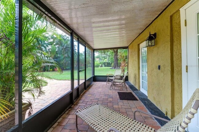 Building Photo - 7911 Flowerfield Dr