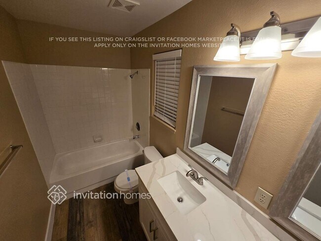 Building Photo - 4412 W La Madre Way