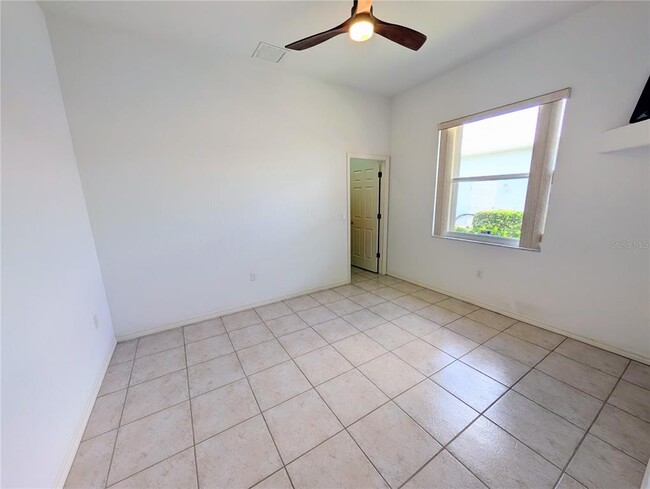 Building Photo - 3892 Canopy Way