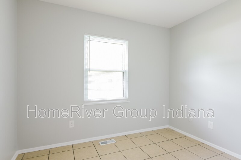 Building Photo - 4332 Exmoor Ct