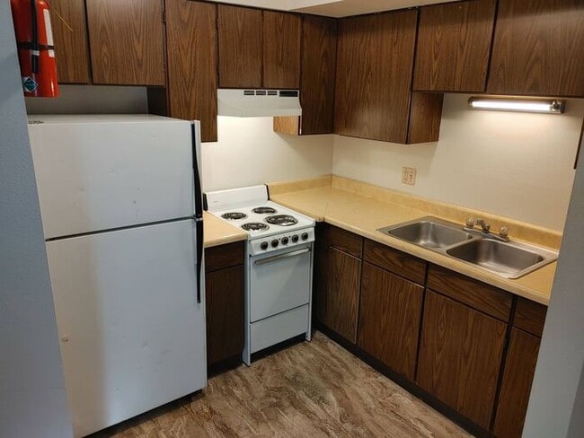 Building Photo - $925 | 1 Bedroom, 1 Bathroom Apartment | No Pets | Available for August 1st, 2026 Move In!