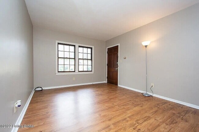 Building Photo - Charming 1 bed, 1 bath apartment in old louisville.