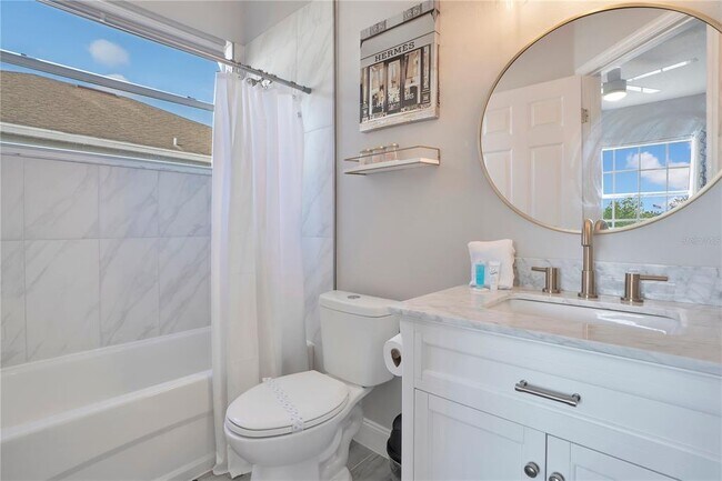 Building Photo - 544 Pineloch Dr