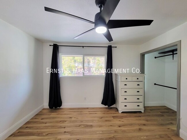 Building Photo - Beautifully Remodeled 2 Story Townhome wit...