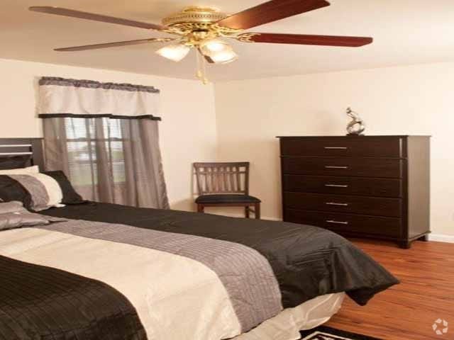 Bedroom - Brookhaven at Franklin Apartments