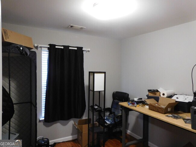 Building Photo - 206 Brookstone Trail