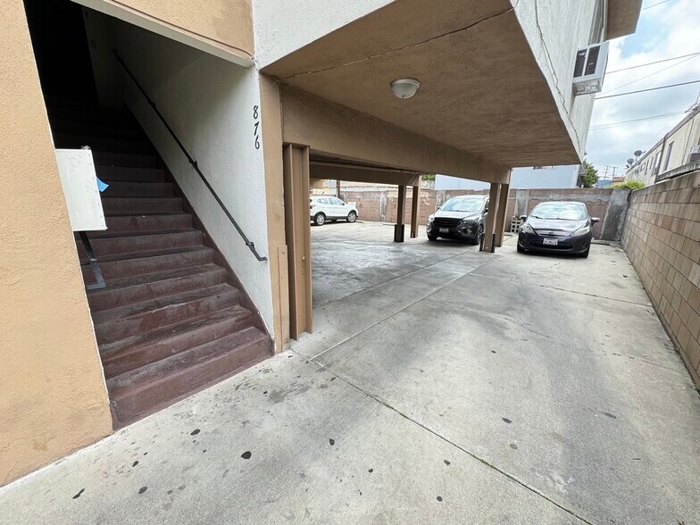 Building Photo - 2614 S Garth Ave
