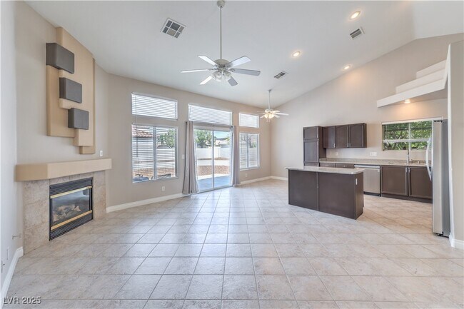 Building Photo - 4765 Calavo St