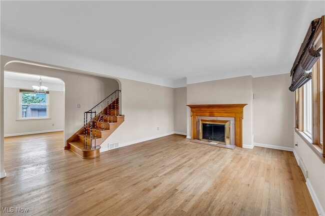 Building Photo - 25731 Farringdon Ave