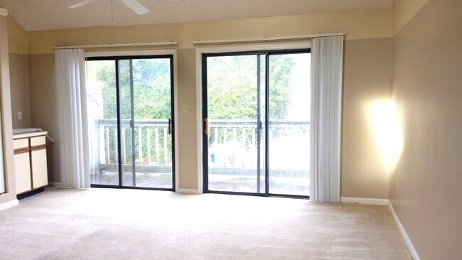 Building Photo - 1851 Colony Dr