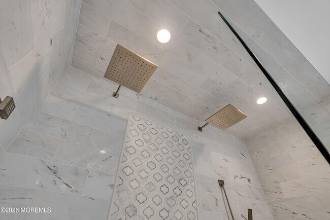 Building Photo - 243 Overbrook Ave