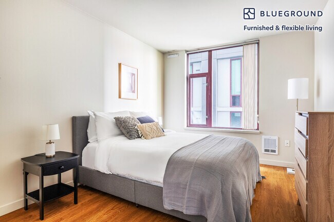 Building Photo - 1301 1st Ave