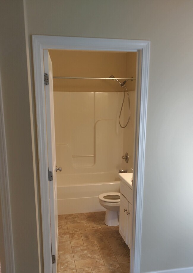 Building Photo - 16210 Stone Ridge Pkwy