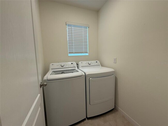 Building Photo - 1625 Heart Bar Rd