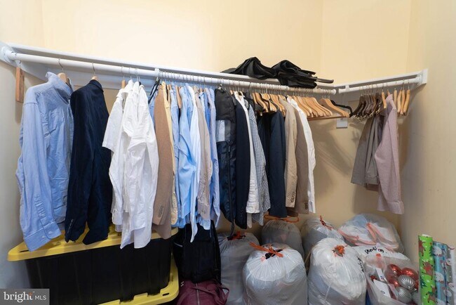 Building Photo - 11453 Galliec St