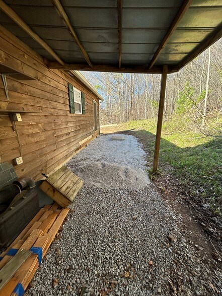 Building Photo - 280 Norris Shores Dr