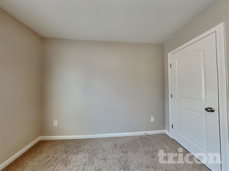 Building Photo - 542 Springtime Ln