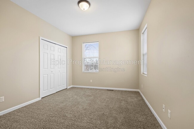 Building Photo - 438 Elm St