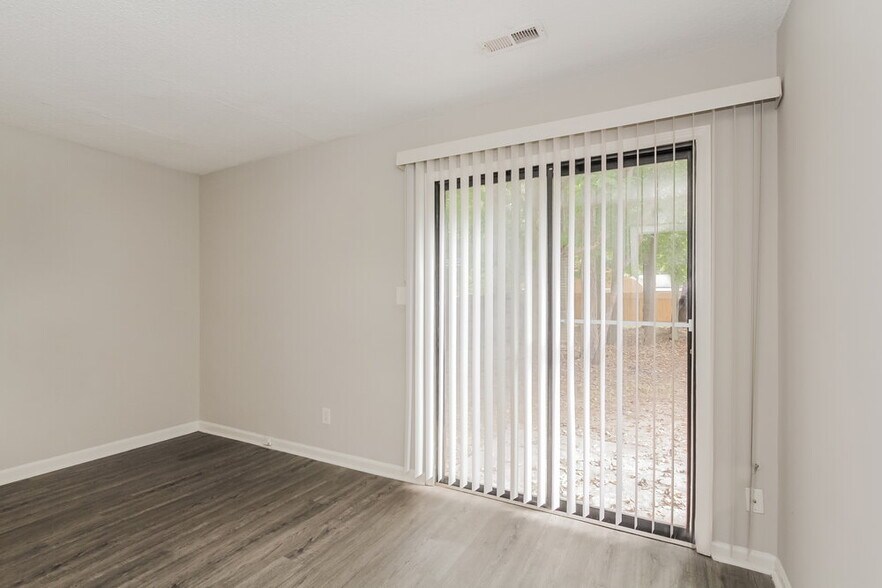 Building Photo - 5128 Glenview Ct