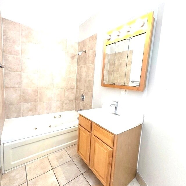 Building Photo - 6553 S University Ave