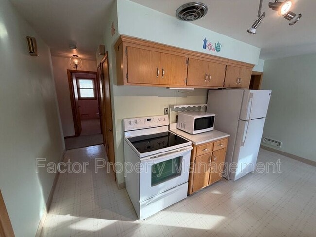 Building Photo - 245 Wheeler Ave