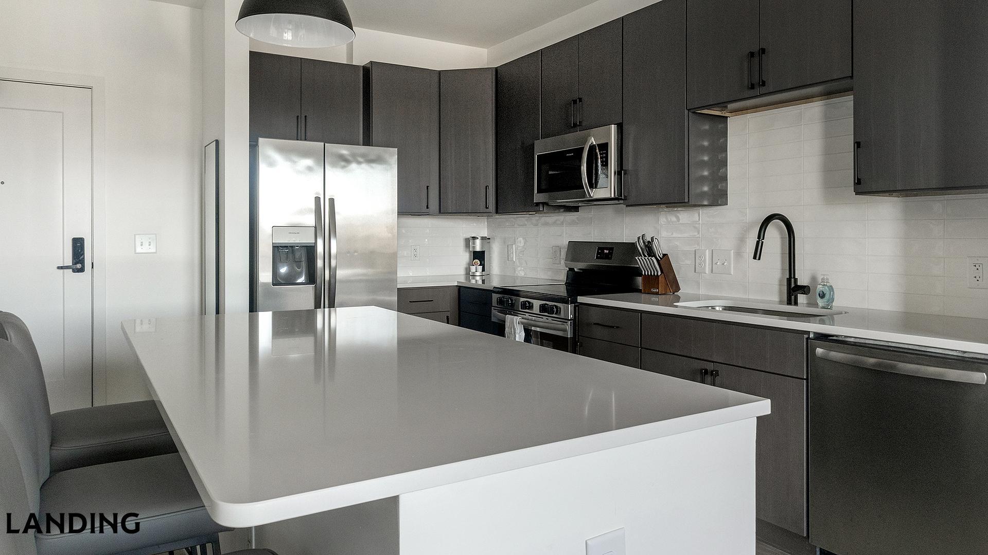 Building Photo - 1007 S Mint St