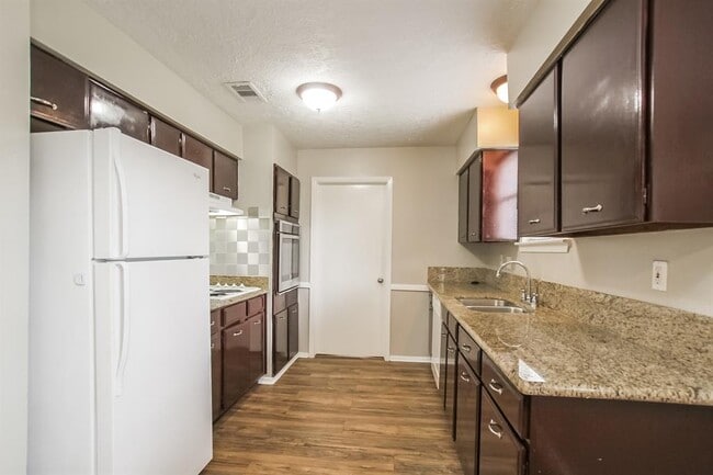 Building Photo - 503 Brandywyne Dr