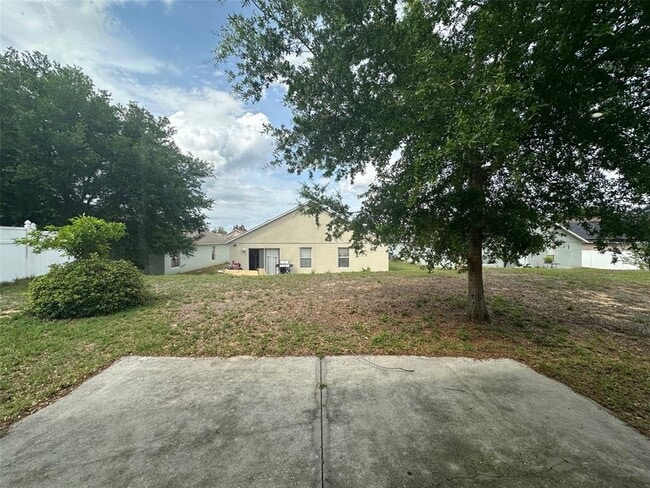 Building Photo - 1001 Lake Charles Dr