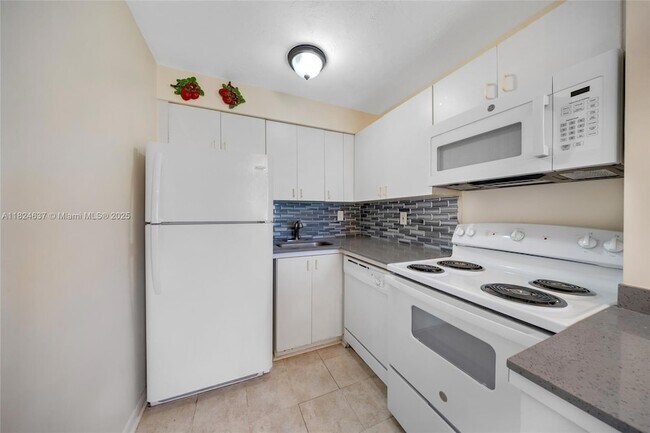 Building Photo - 8701 SW 141st St