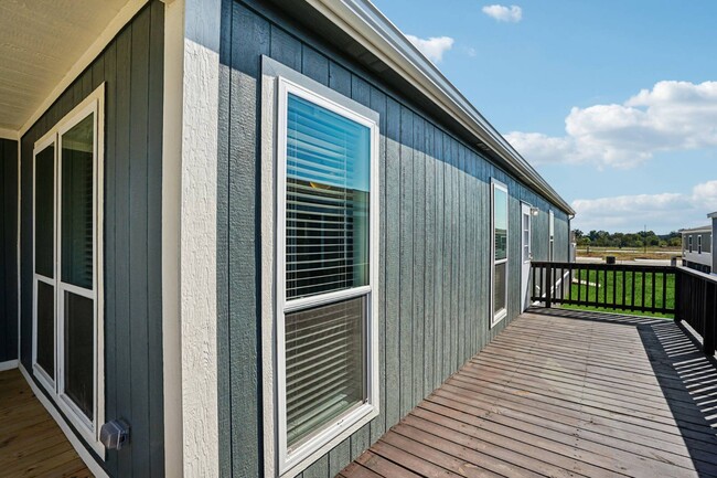 Building Photo - 1605 American Dr