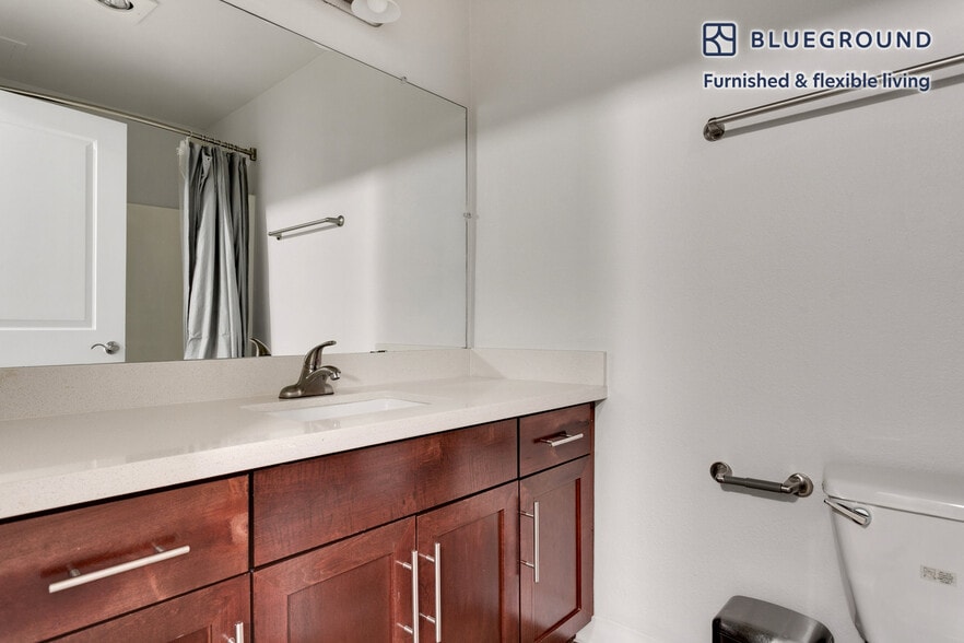 Building Photo - 28130 Peacock Ridge Dr